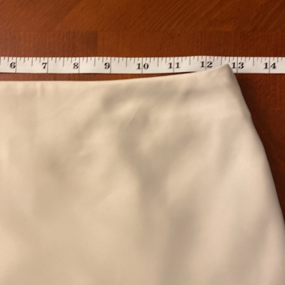 Uniqlo Satin Skirt MIDI Champagne Sz O - Picture 6 of 8